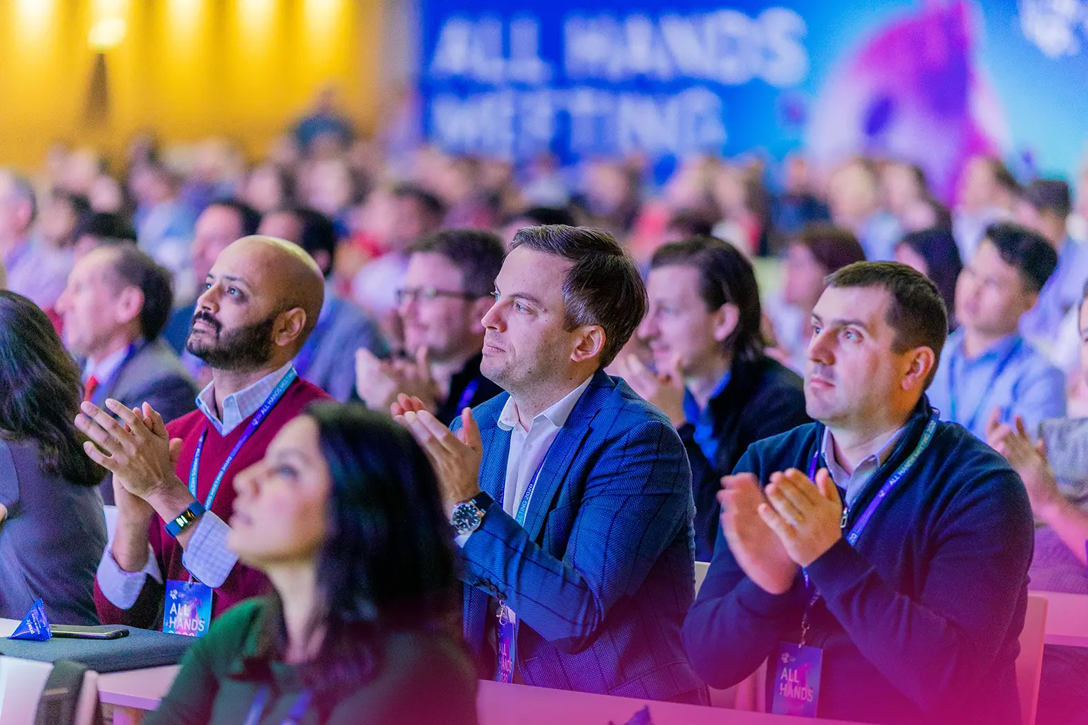 eventguru-b2b-conference-applause
