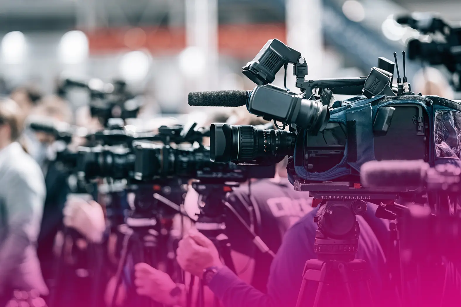 eventguru-b2b-event-pr-camers-media