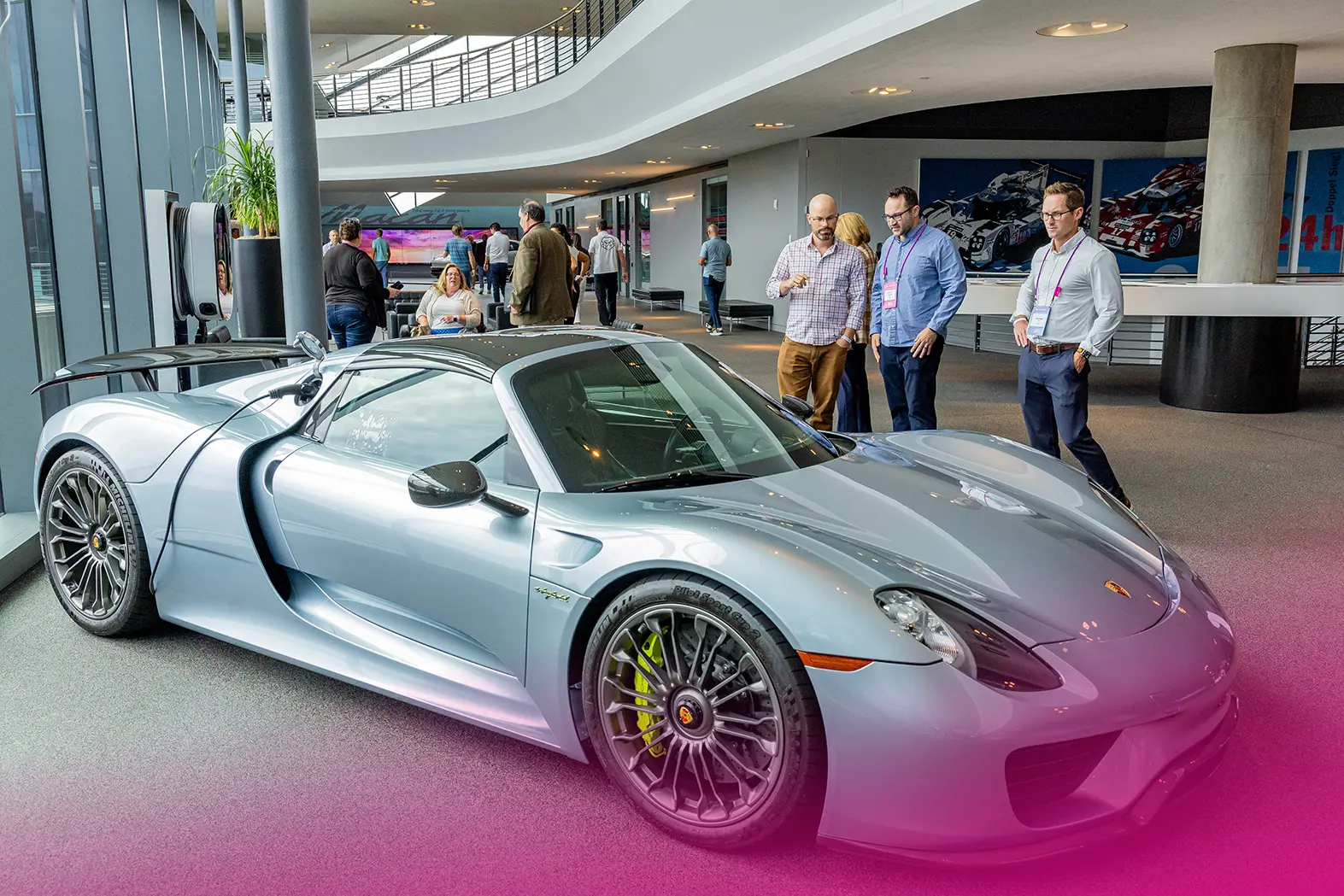 eventguru-b2b-incentive-vip-event-sports-car-guest-with-cars