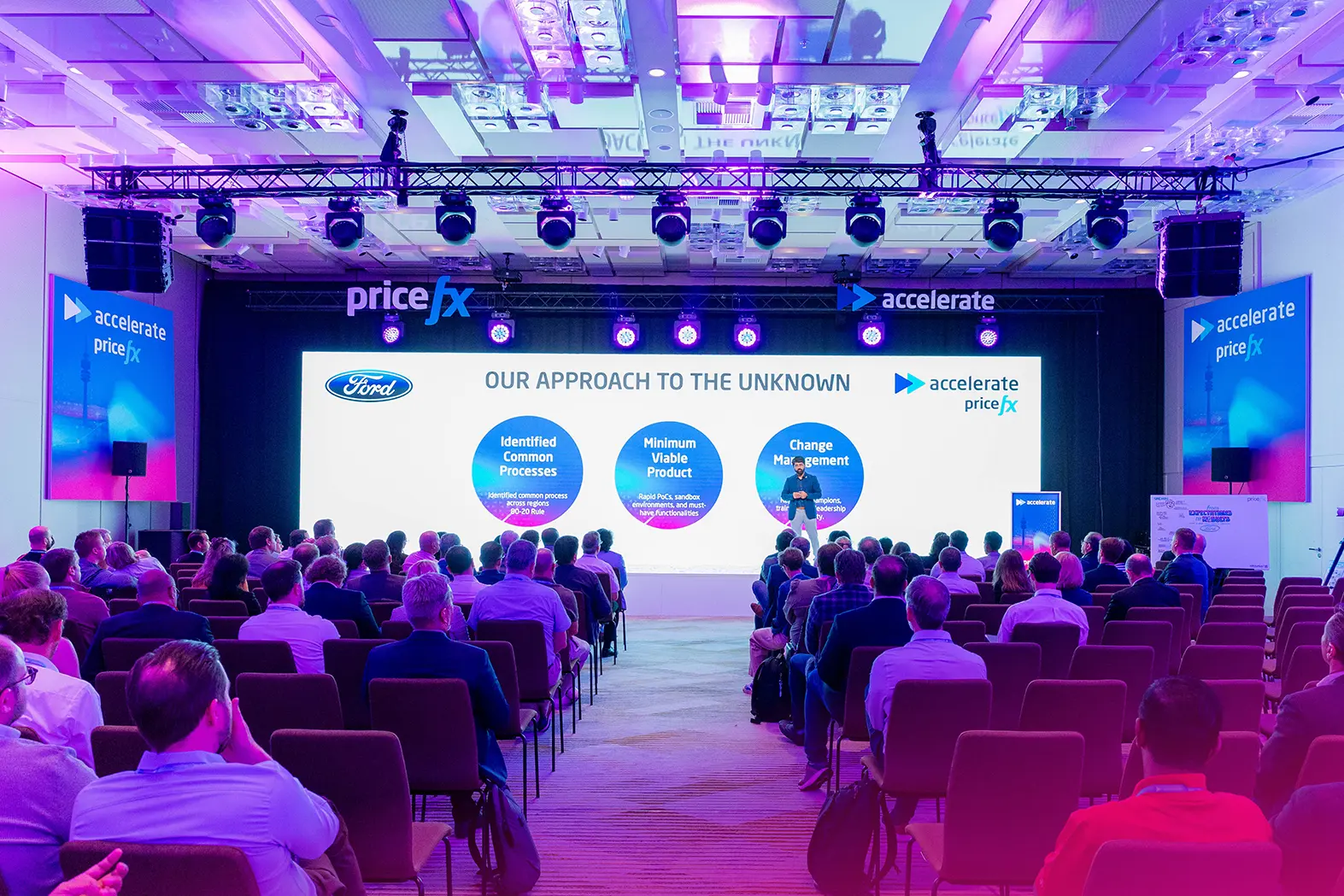 eventguru-b2b-presenter-wide-stage