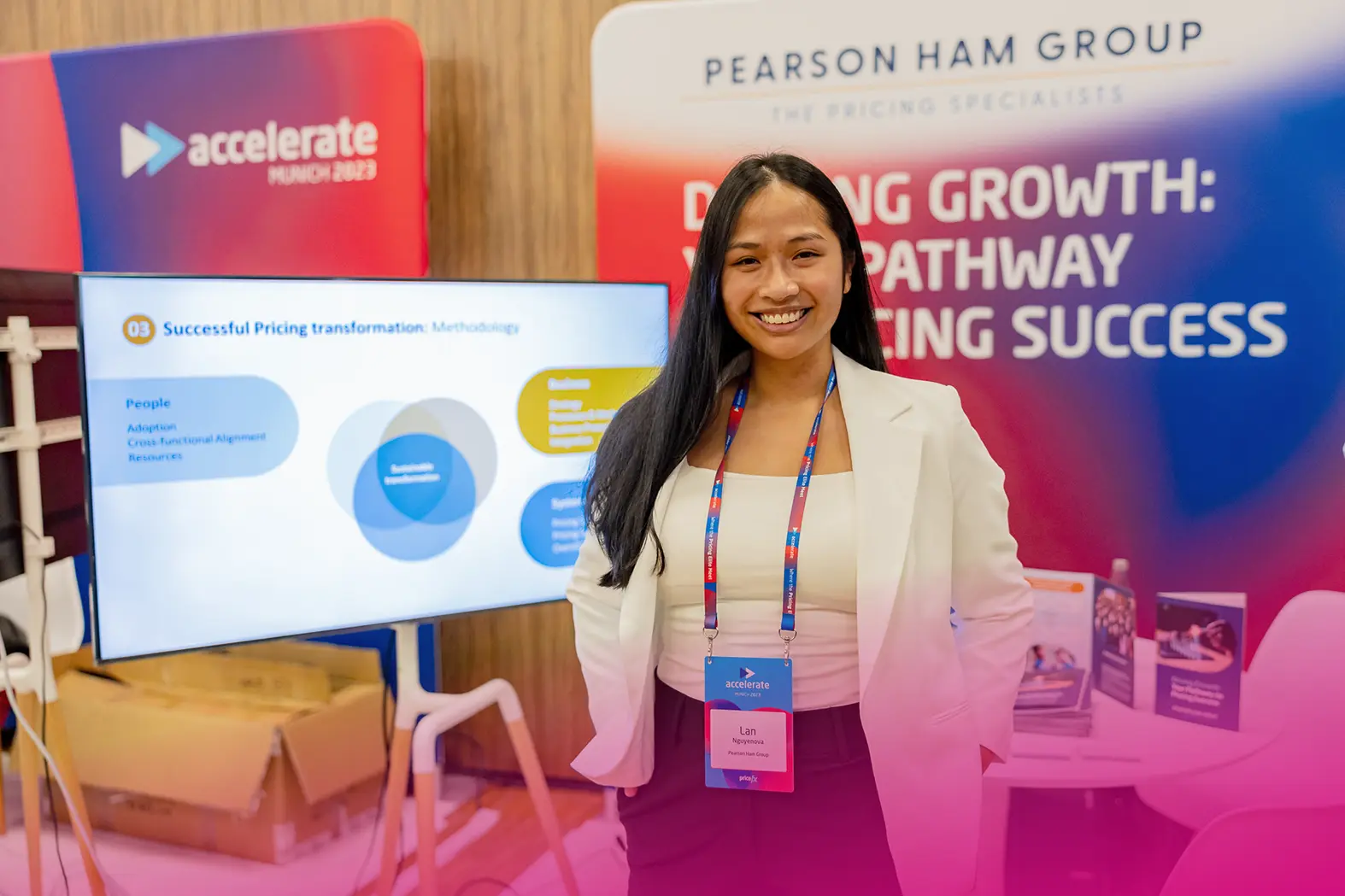 eventguru-b2b-roadshow-sales-rep-at-booth