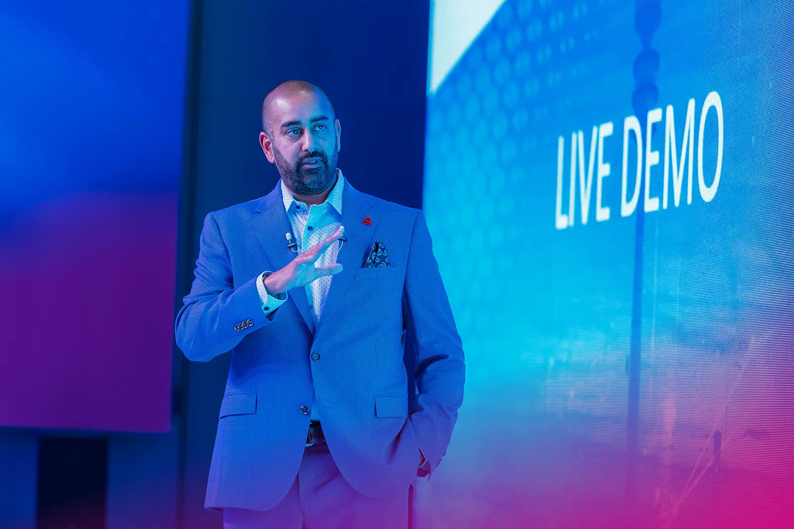 eventguru-b2b-speaker-CEO-live-demo